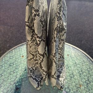 Reptile Habitat Snake Skin Pattern Decor